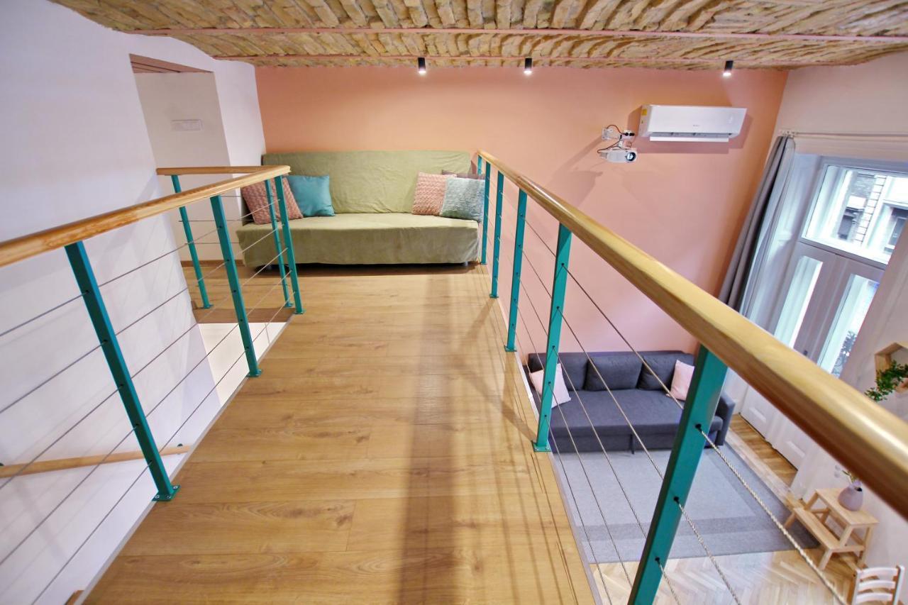Awesome Budapest Downtown Studio W Balcony & Free Private Parking Buitenkant foto